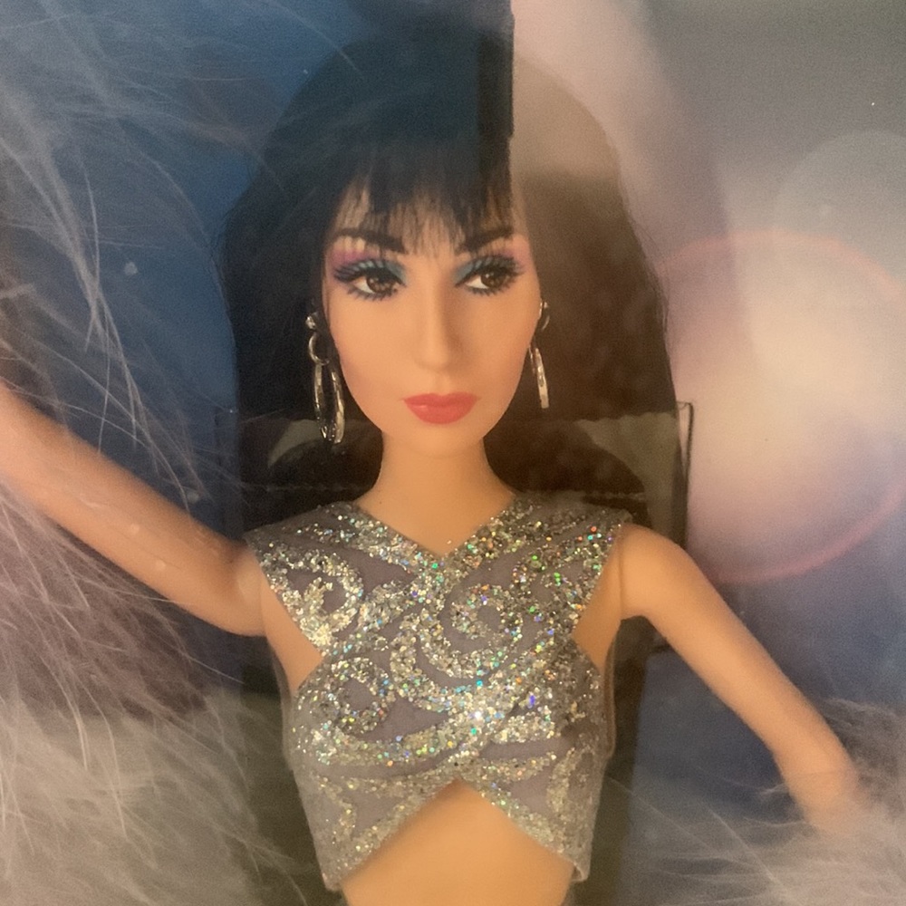 Rare Cher Collector’s Edition Mattel/Bob Mackie Doll - Picture 6 of 7